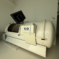 Airvida Alpha 90 Hyperbaric Chamber with Built-In Breathing System (BIBS)