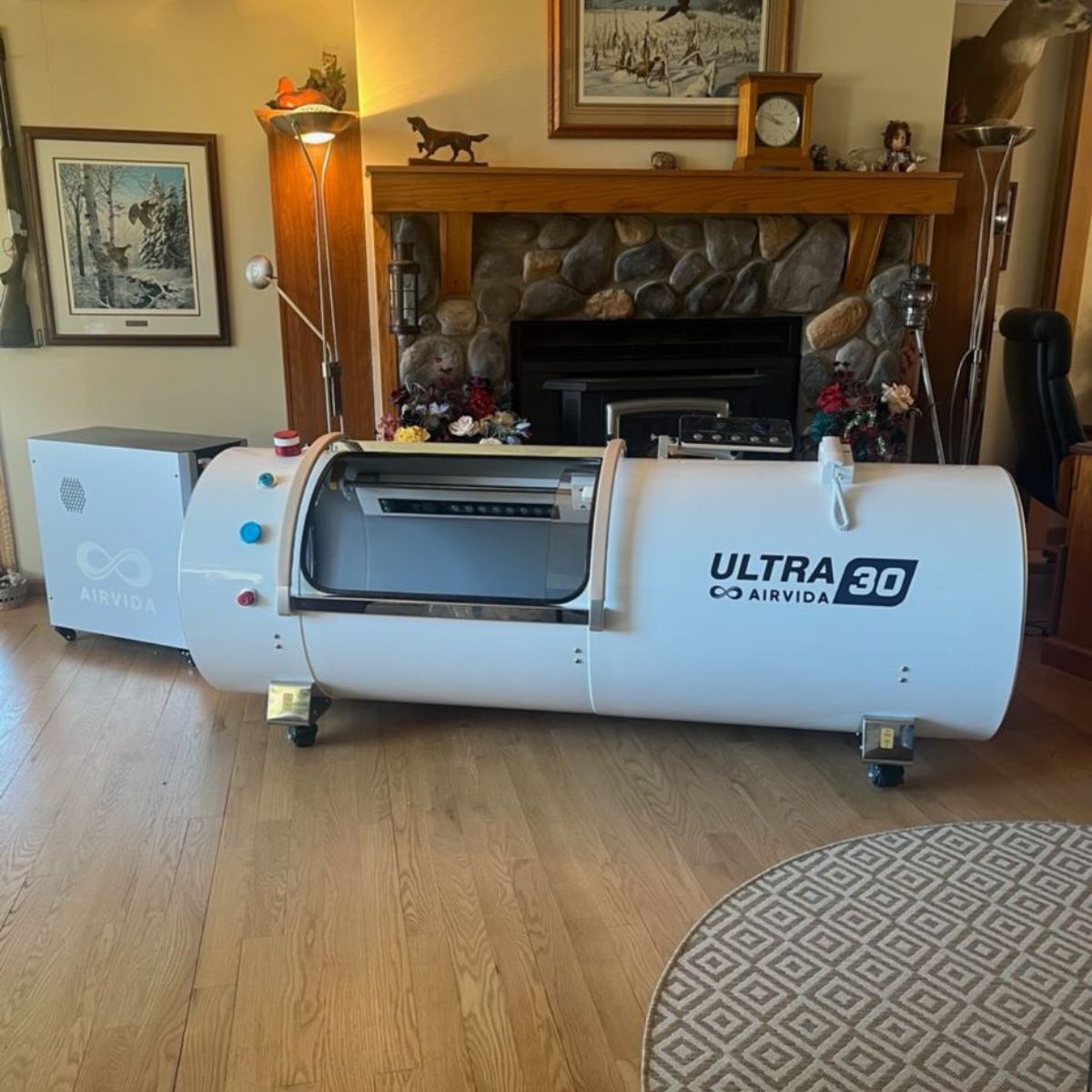 Airvida Ultra 36 2.0 ATA (89" x 36") Hard Shell Lying Hyperbaric Chamber