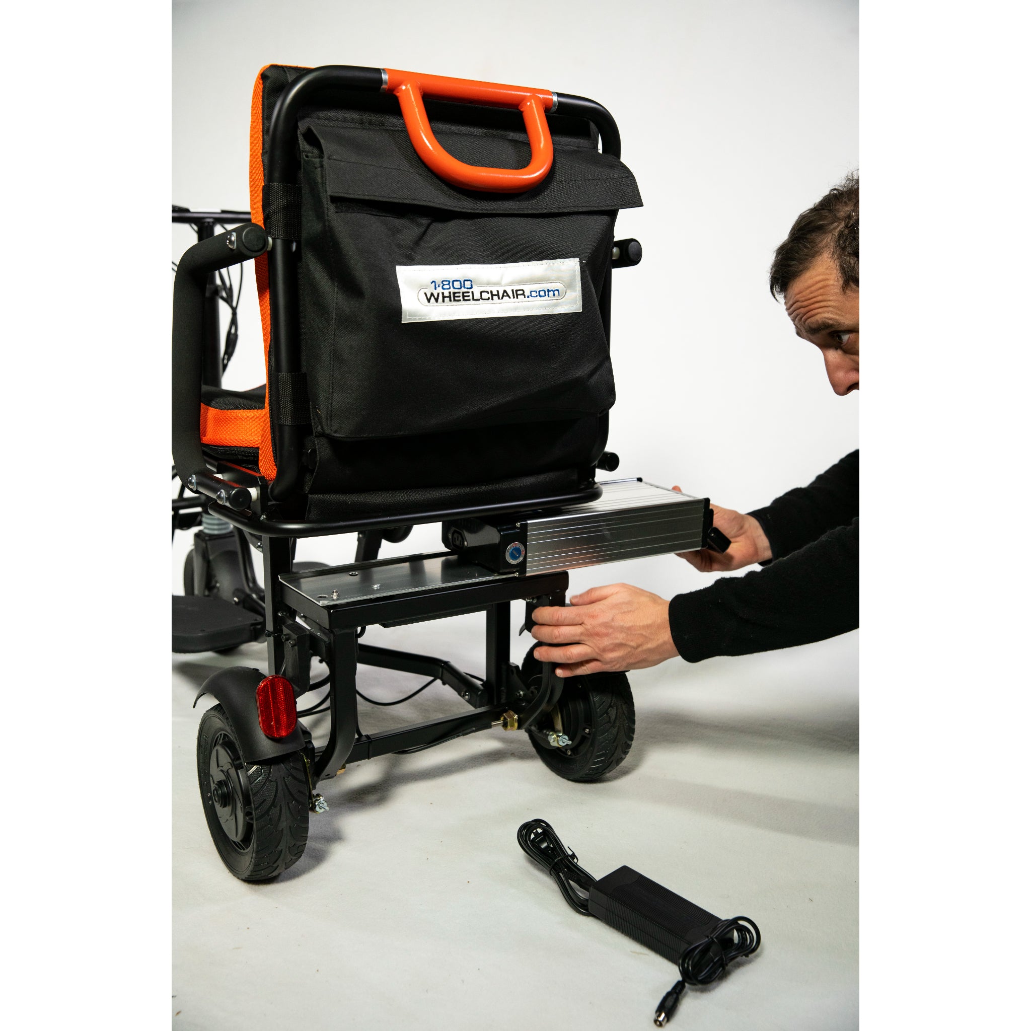 JYD-Imports Ezfold Super Lightweight 46 lbs Foldable Scooter - JYD-EZFS