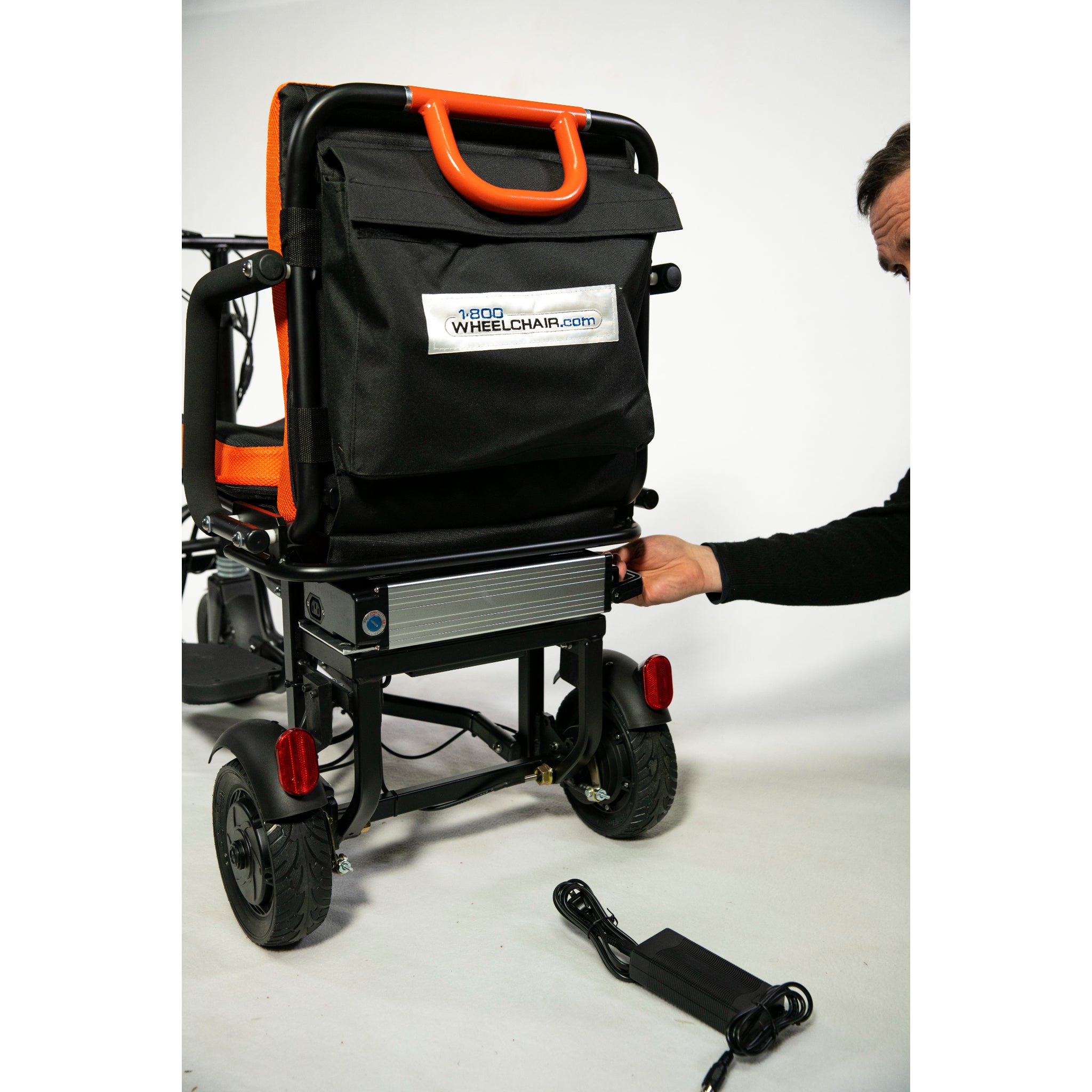 JYD-Imports Ezfold Super Lightweight 46 lbs Foldable Scooter - JYD-EZFS