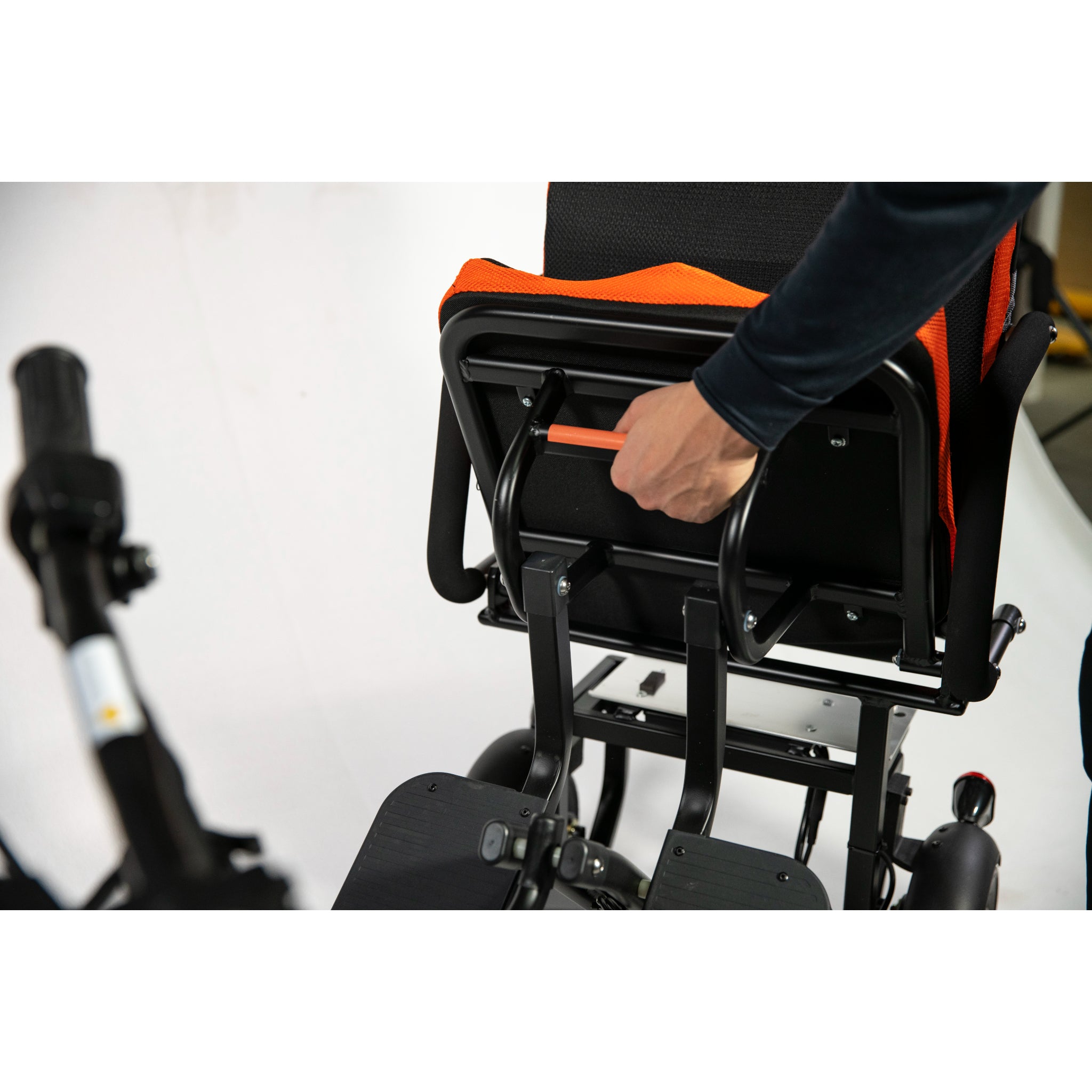 JYD-Imports Ezfold Super Lightweight 46 lbs Foldable Scooter - JYD-EZFS