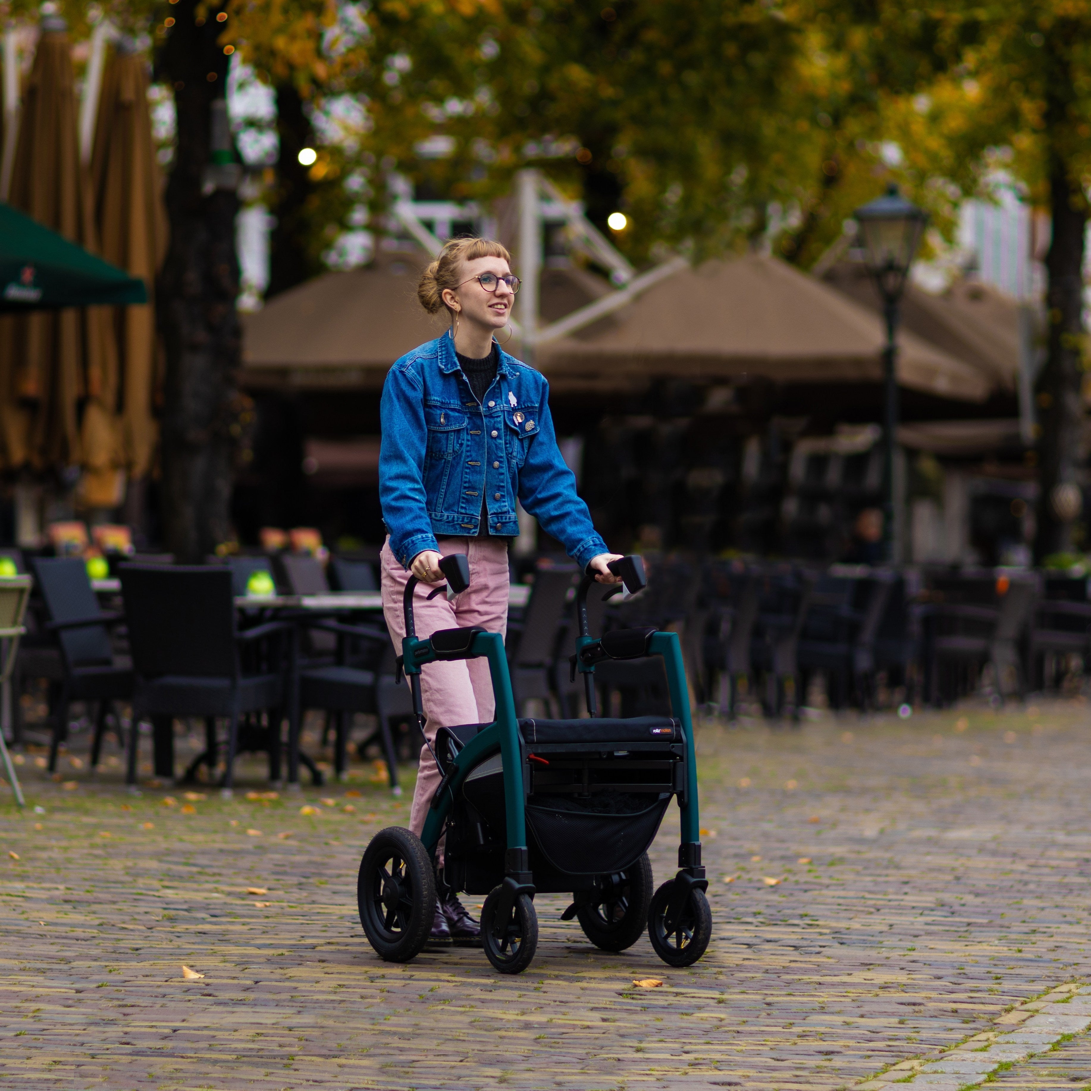 Rollz Motion Performance All-Terrain Rollator Walker & Wheelchair Combo - 2010RM00*