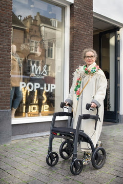 Rollz Motion Rhythm Parkinson Rollator Walker - 2015RM0001
